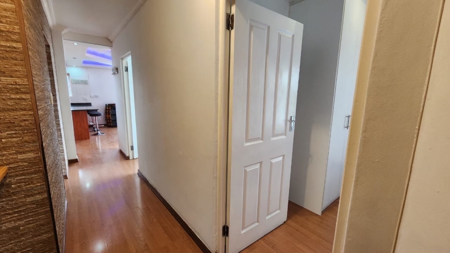 To Let 2 Bedroom Property for Rent in Strand North Western Cape